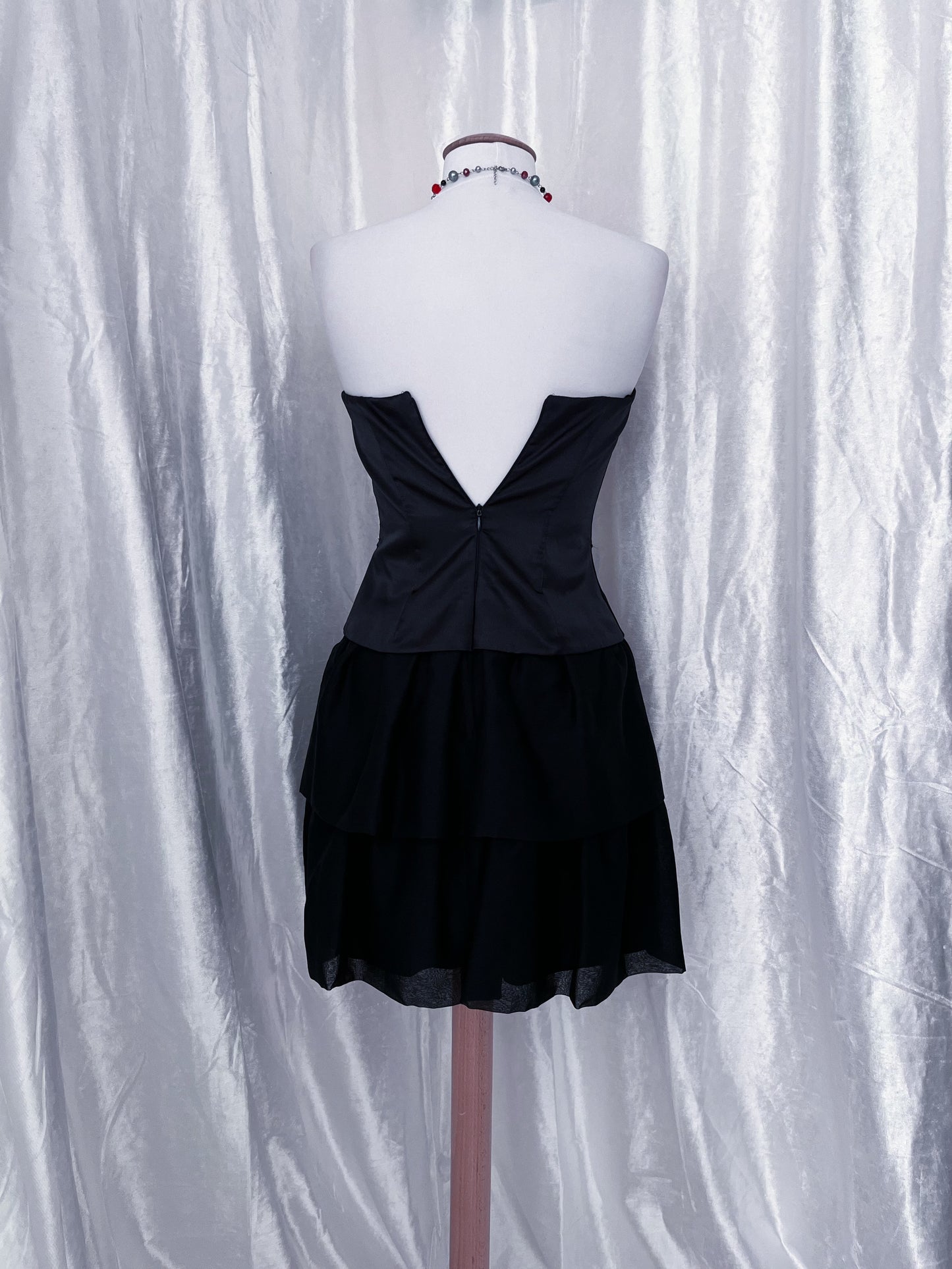 00’s gothic dress 🕷️