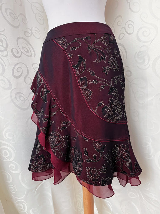 00โs whimsy fairy burgundy asymmetrical skirt with embroidered details ๐ซโ๏ธ
