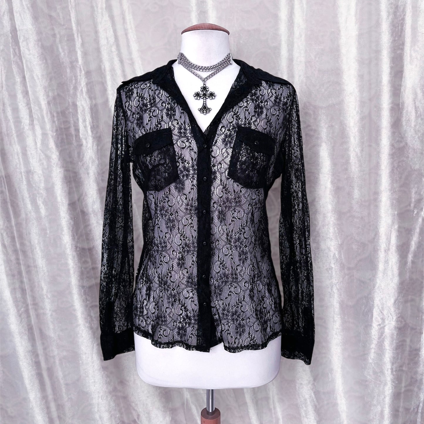 Gothic spiral lace shirt 🌀🦇
