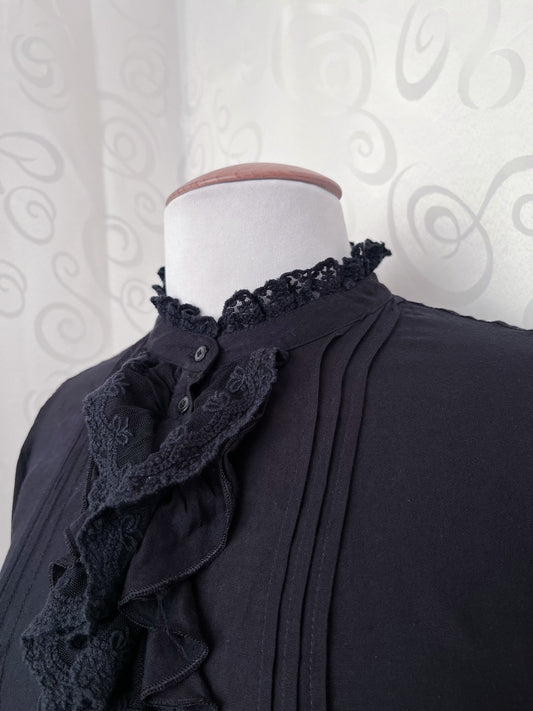 Espirit gothic ruffle shirt βοΈ