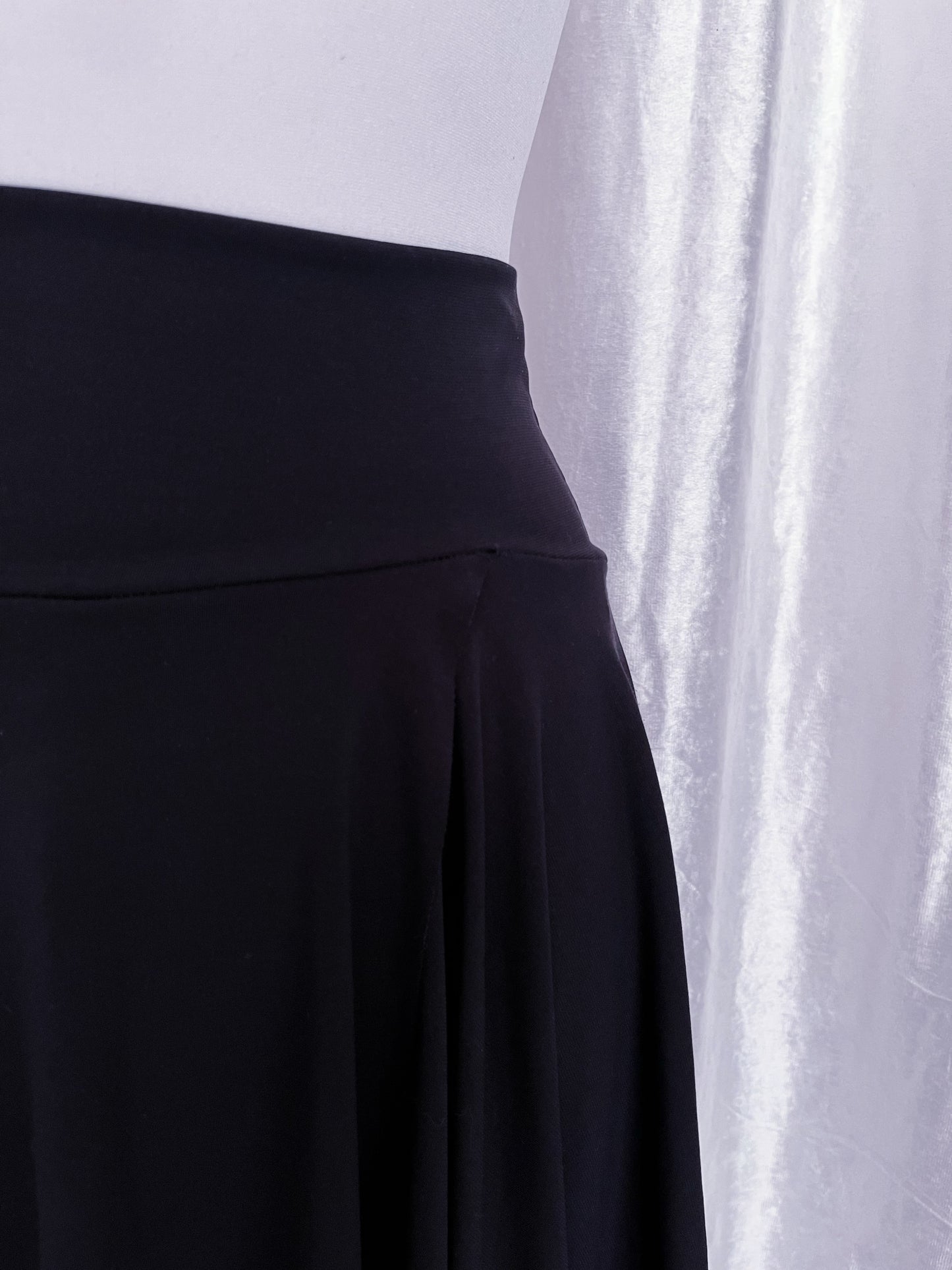 Witchy black asymmetrical skirt 🔮