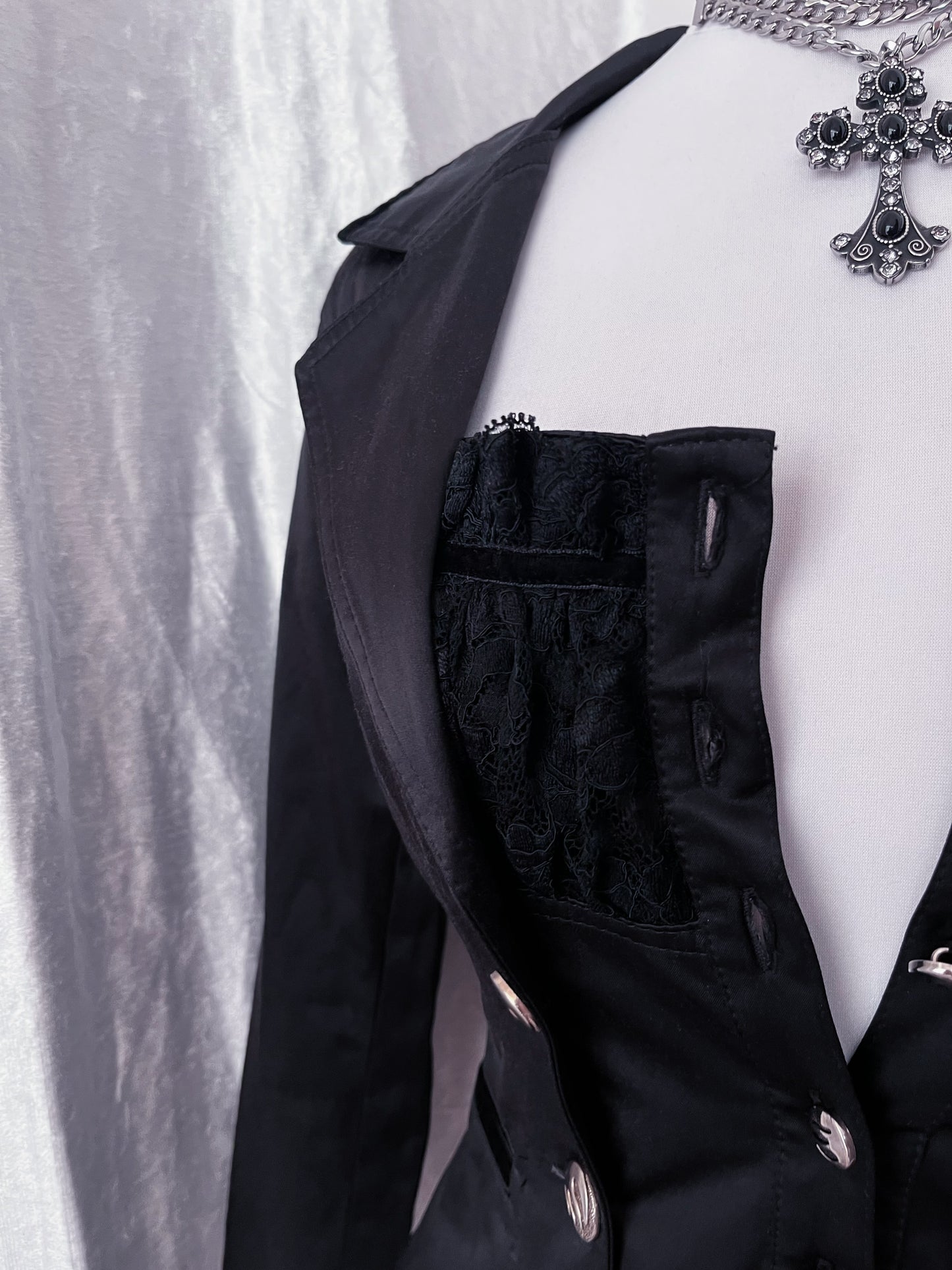 Deadstock Gothic y2k victorian style black blazer & removable top with velvet & lace details 🦇
