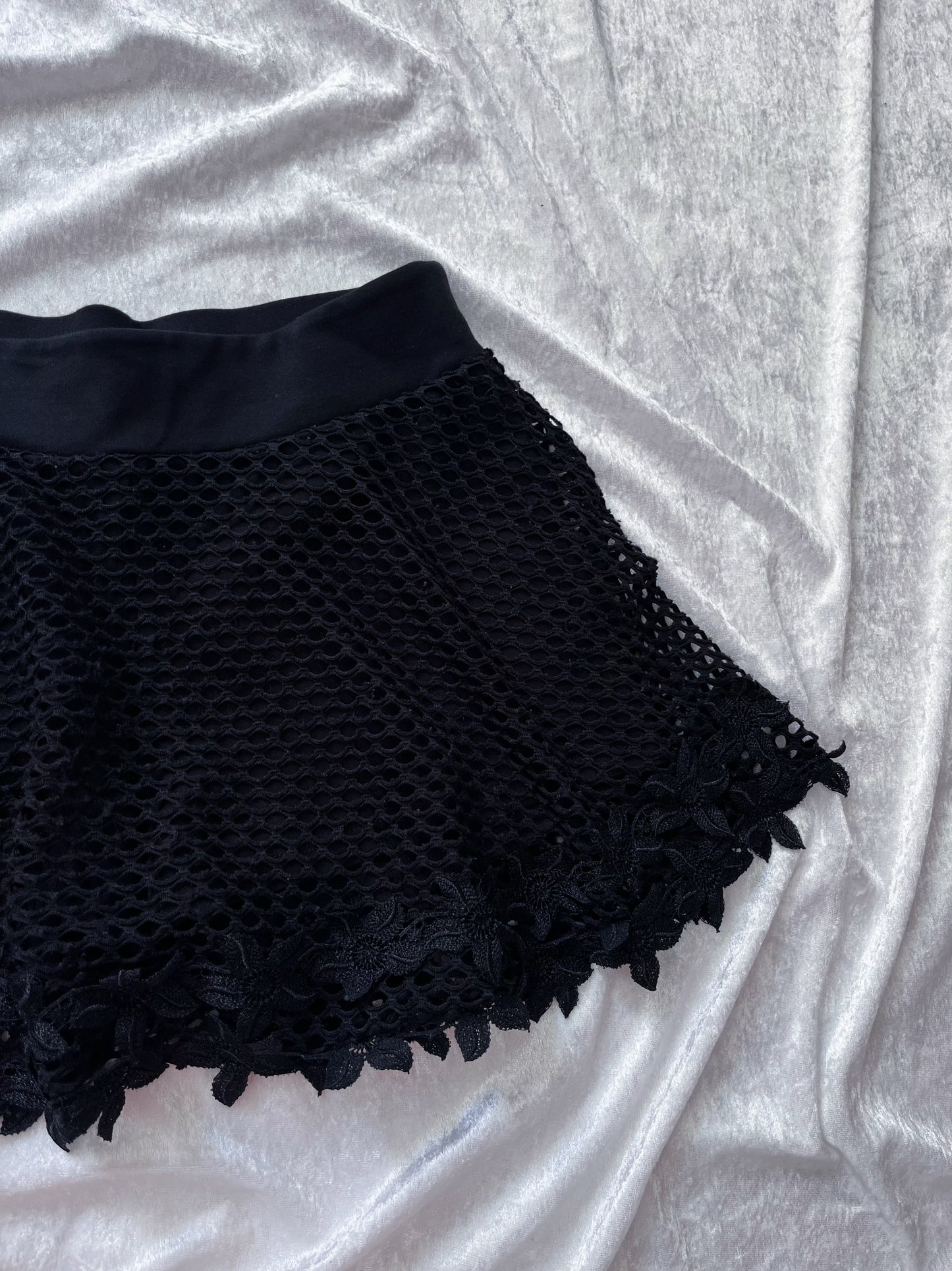 Alternative fishnet black skorts 🕷️