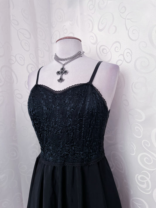 00βs Gothic black dress π·οΈ