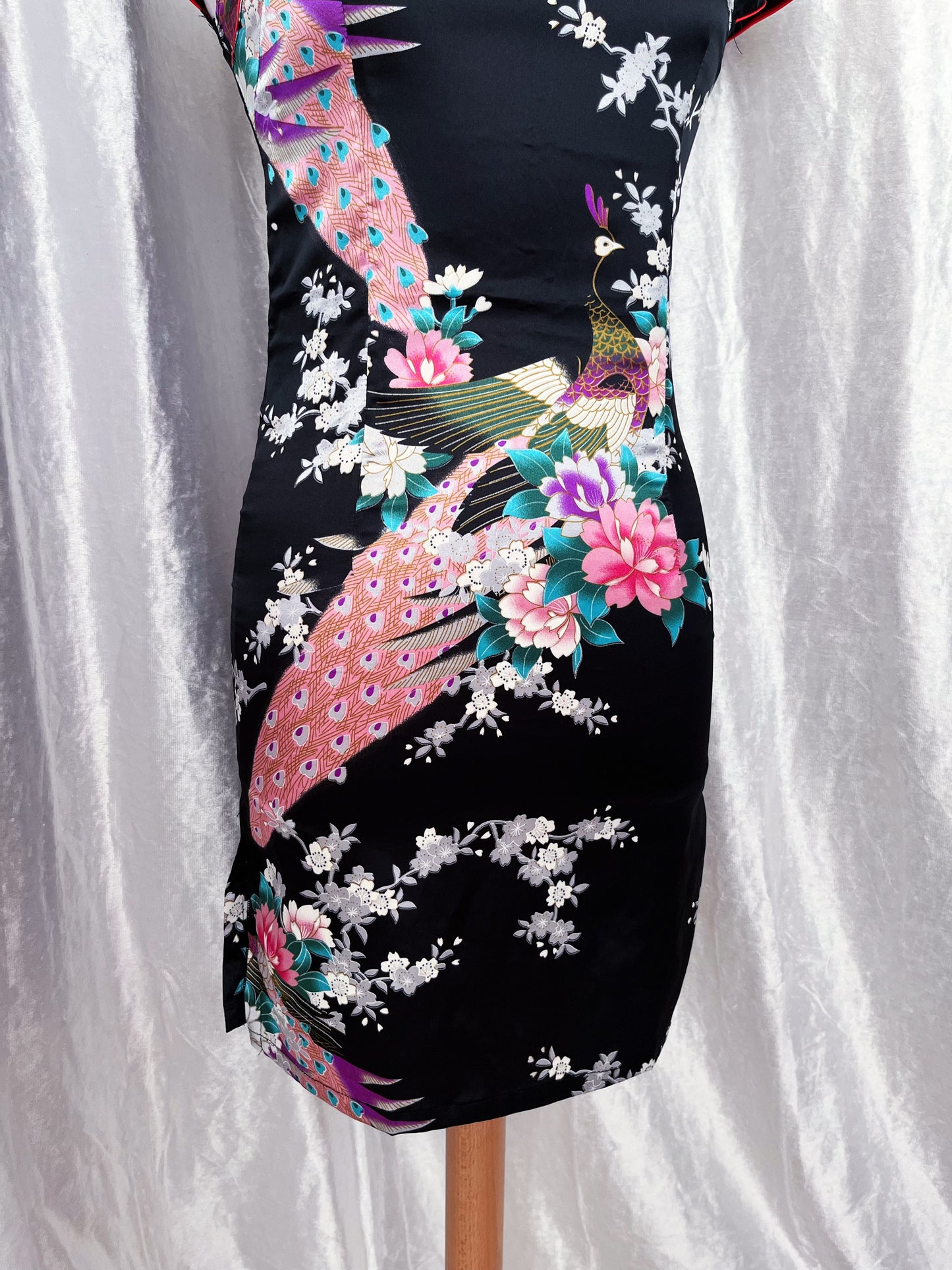 Modern black peacock Qipao dress 🍥
