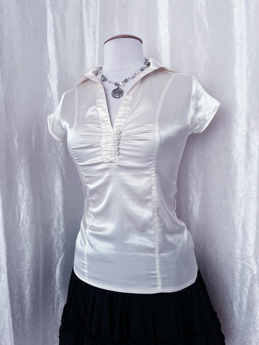 Horror protagonist core saten white top๐ชฝ๐๏ธ