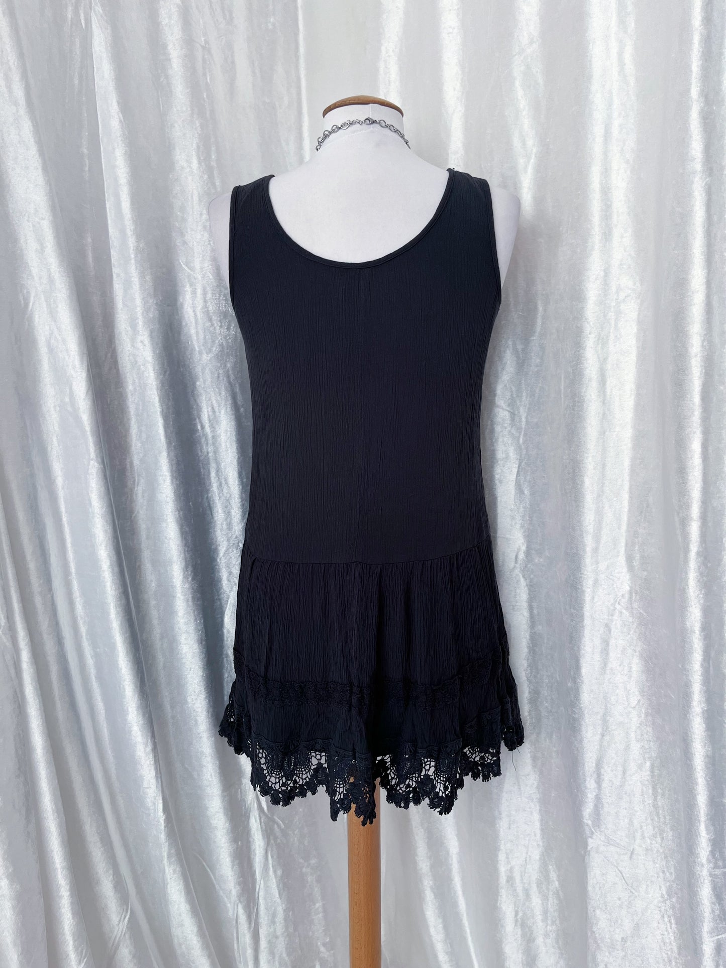 Dark coquette/whimsy grey dress 🗝️🎞️