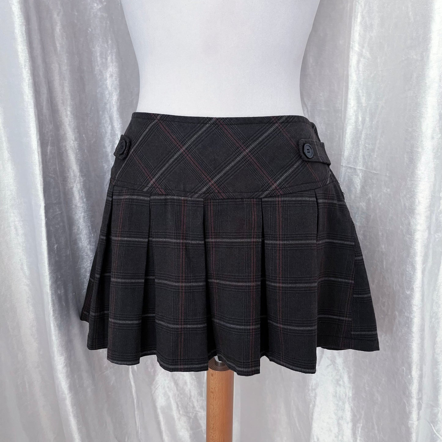 Amazing mini plaid skirt ✨