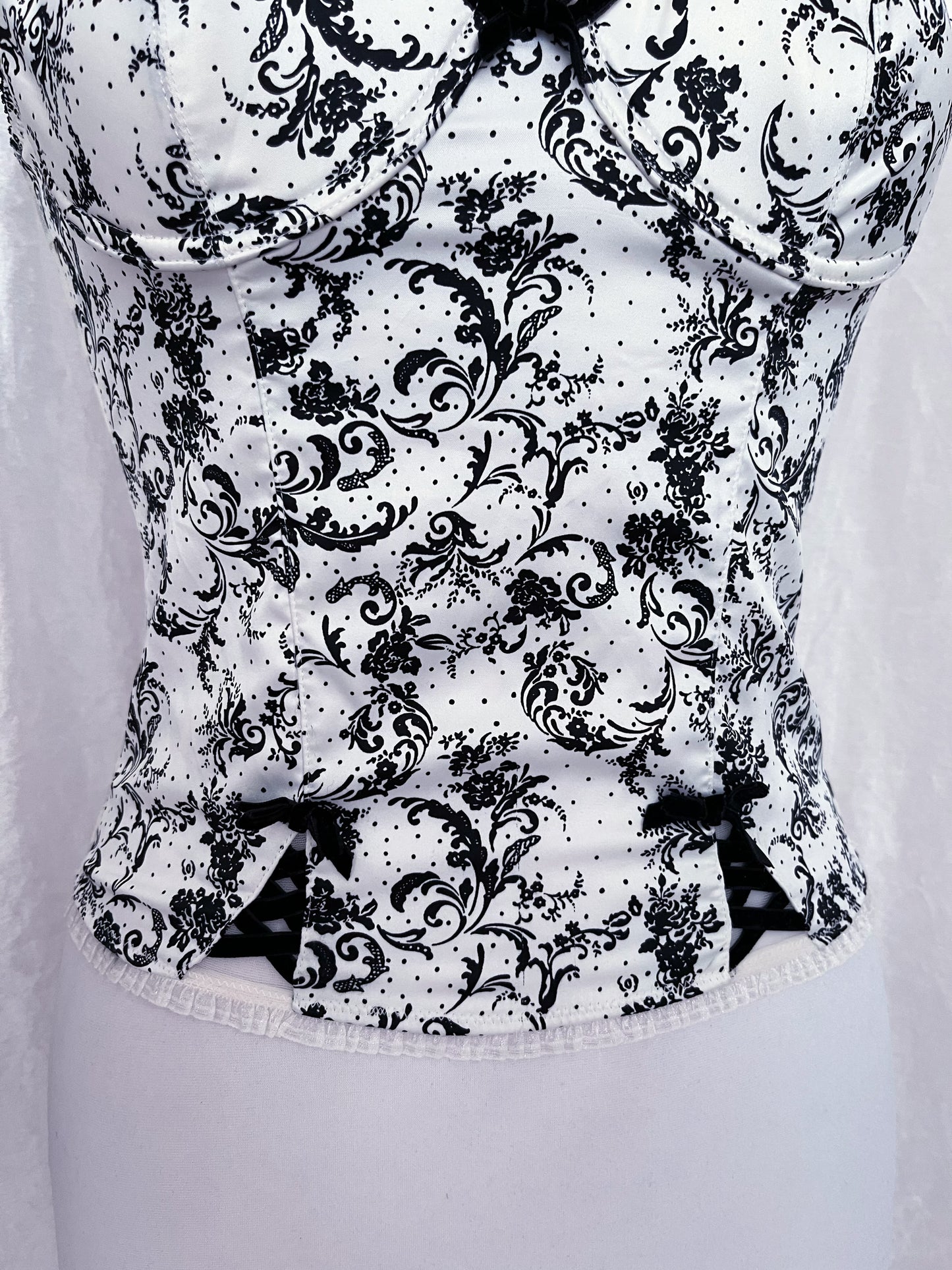 Gothic coquette white corset with black print details 🕷️🎀