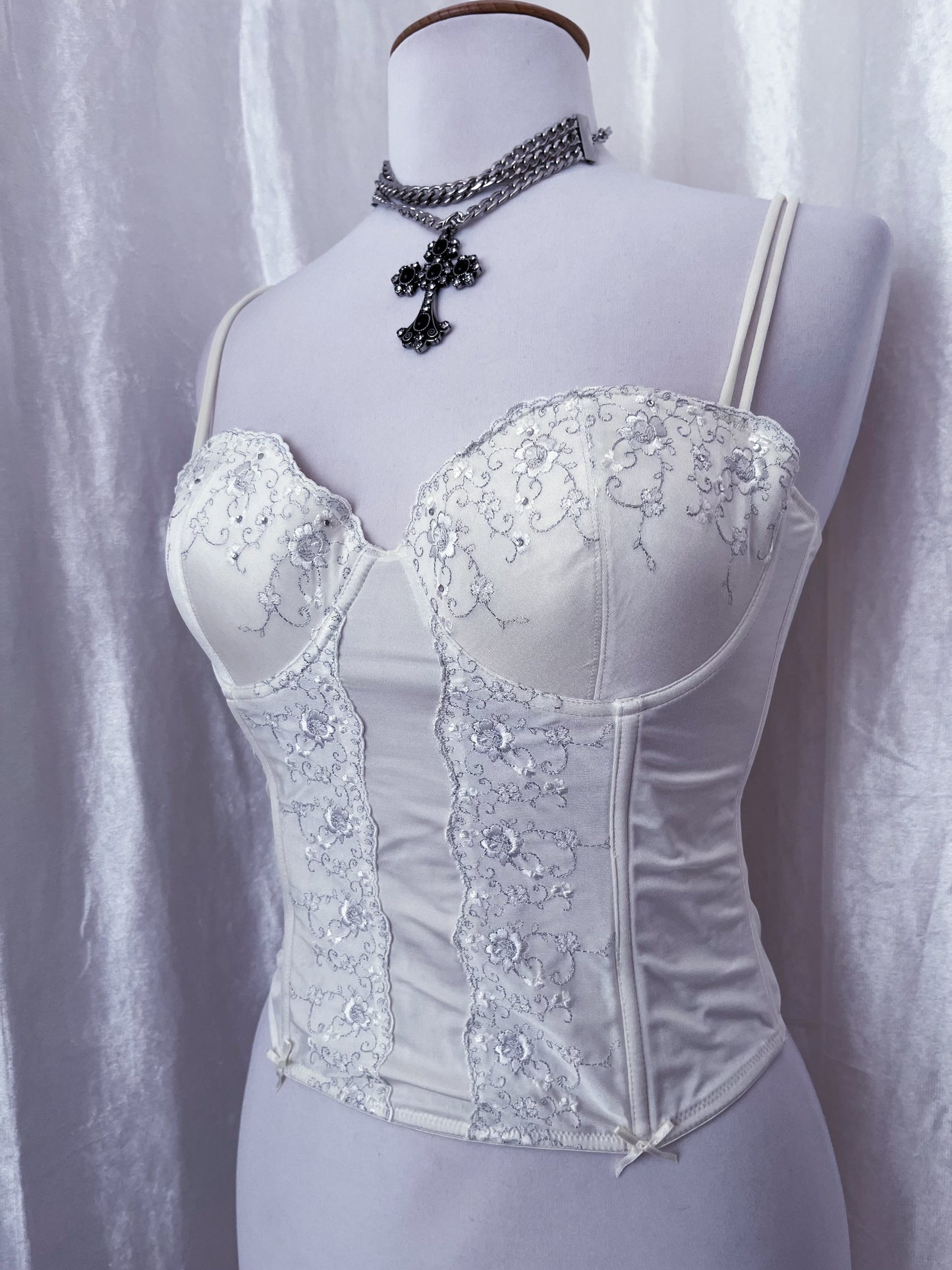 Angelic white corset top 🪽