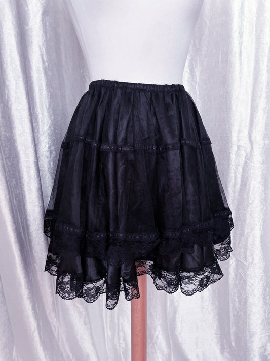 Modern dark coquette/ horror protagonist tulle skirt ποΈπ