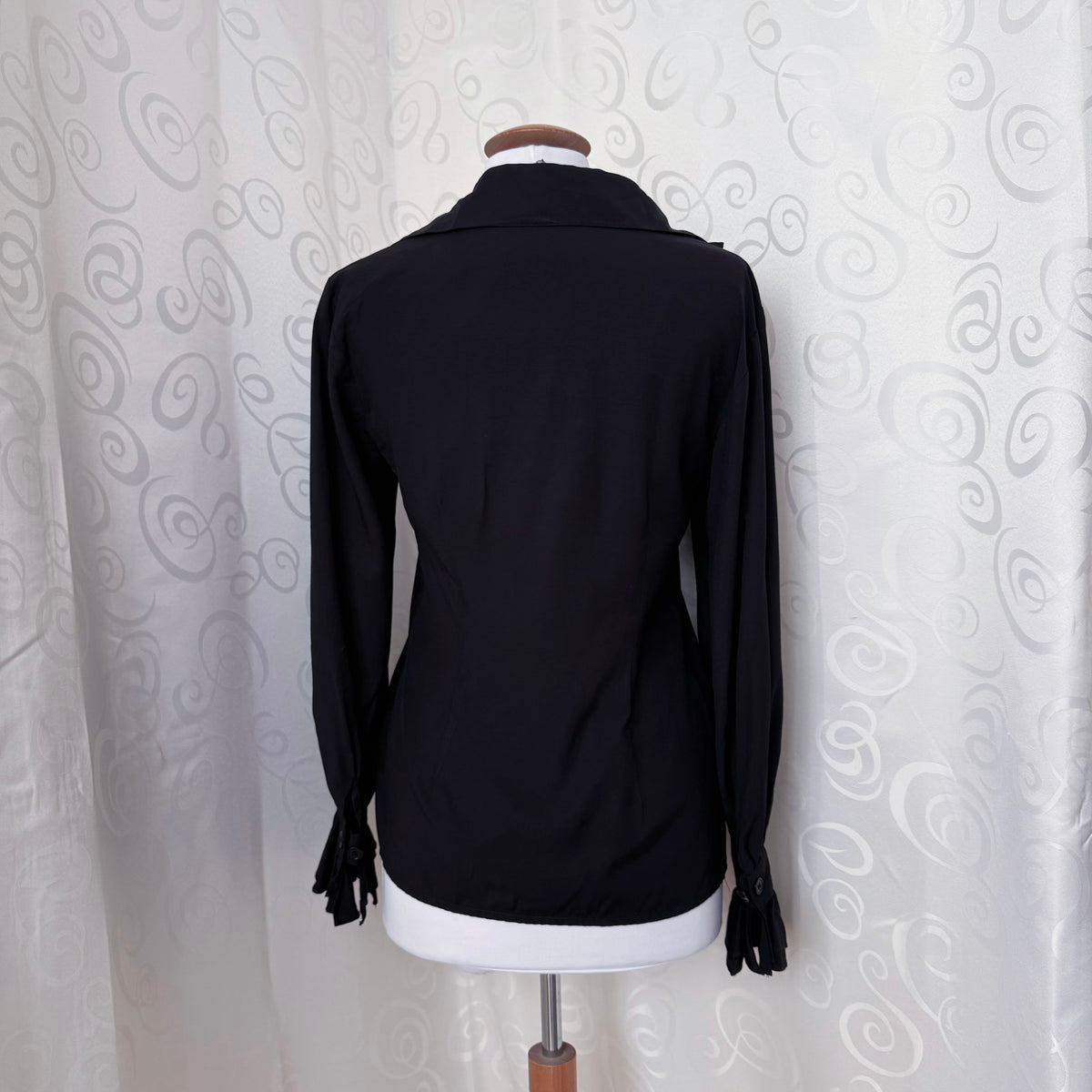 Gothic Victorian/Jfashion style black ruffle shirt 🦇