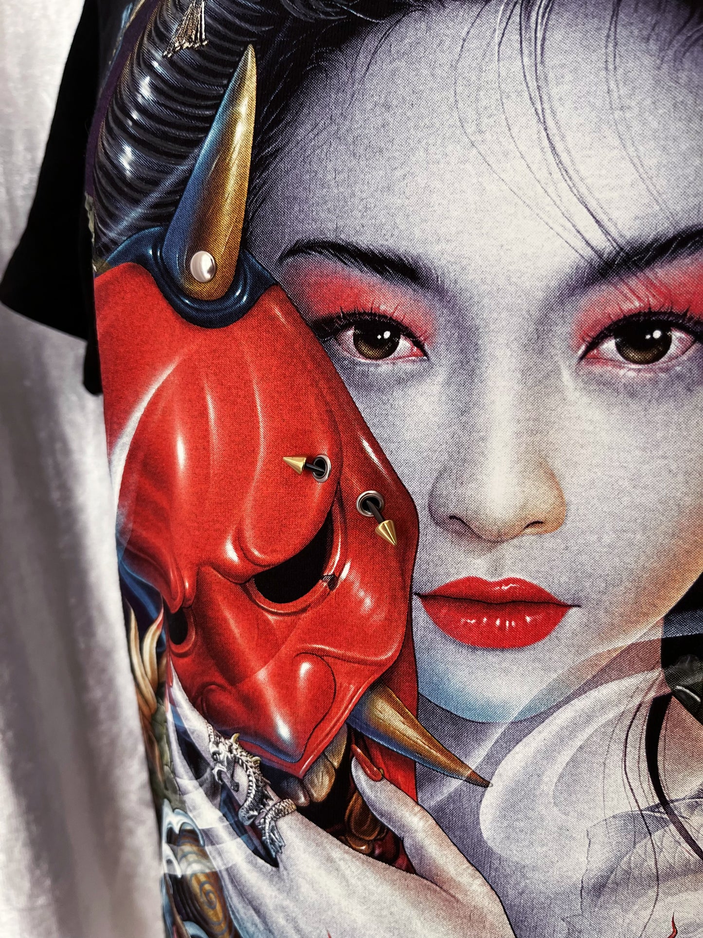 Vintage Geisha cotton shirt with PIERCING & embossed dragon details 👺👹