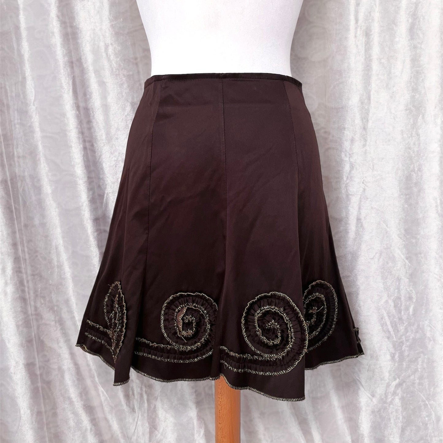 00’s fairy earthcore brown skirt with spiral details 🌀