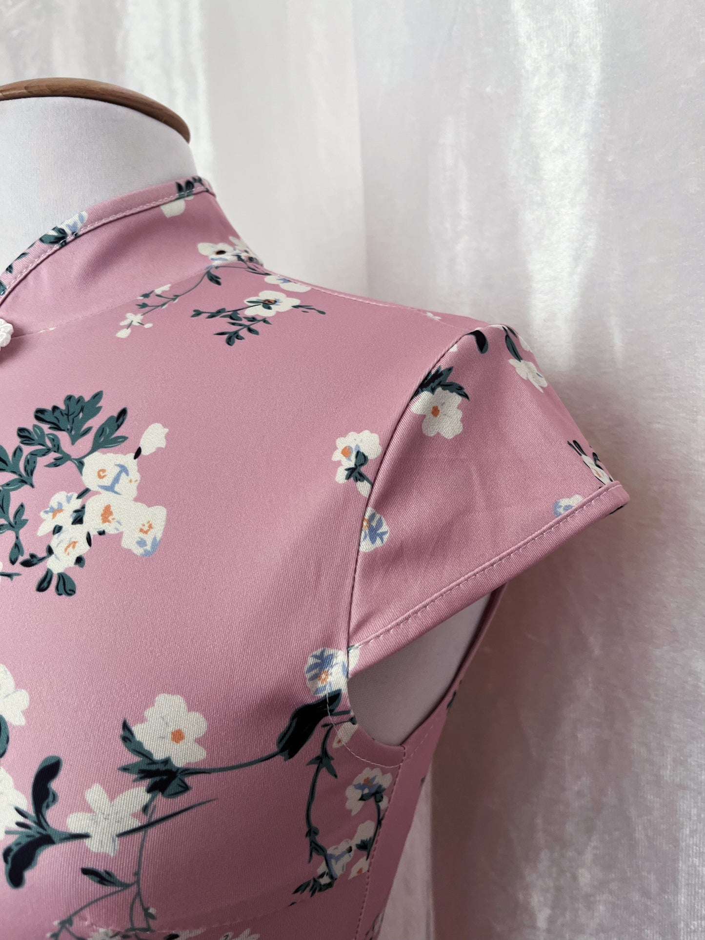 Chinese modern pink Qipao dress ππ