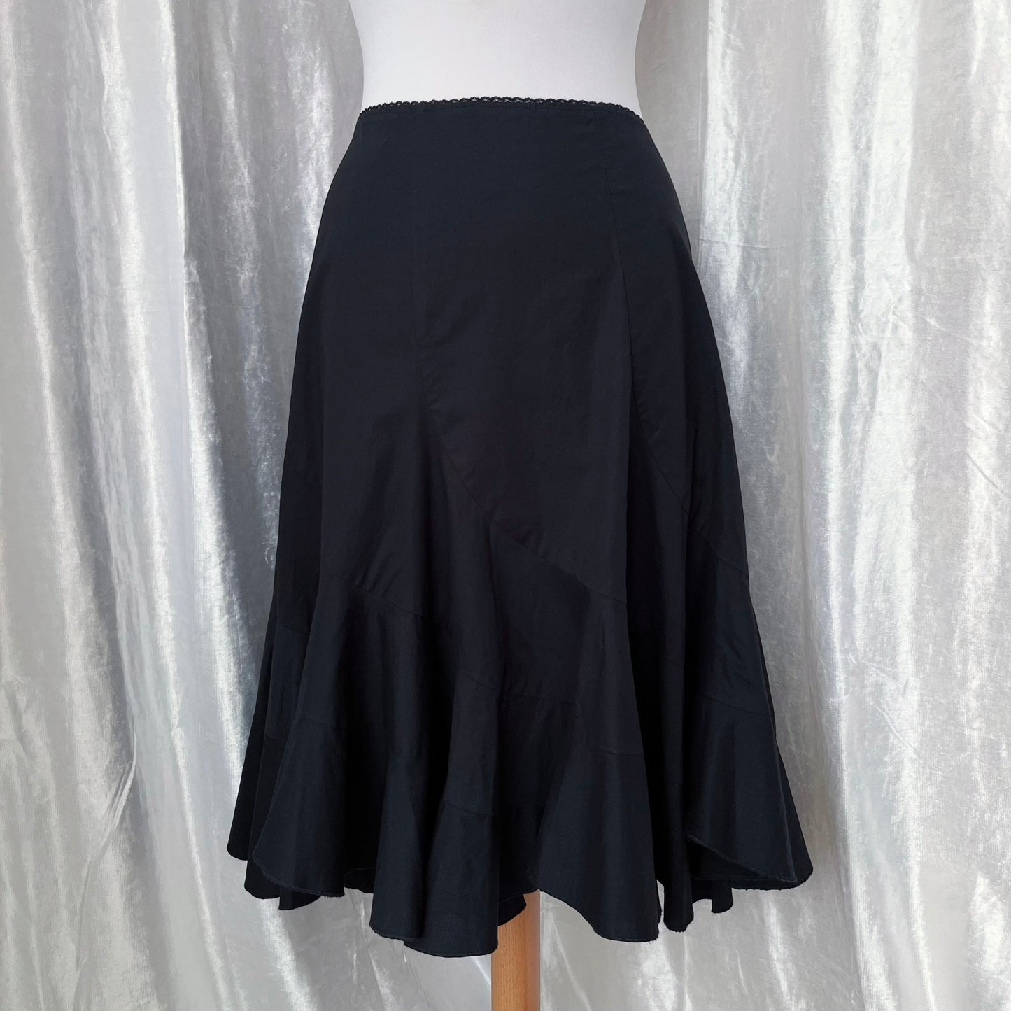 00’s witchy cotton skirt 🖤🔮