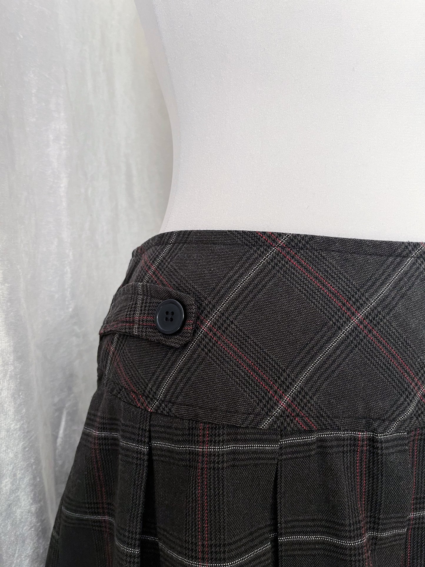 Amazing mini plaid skirt ✨