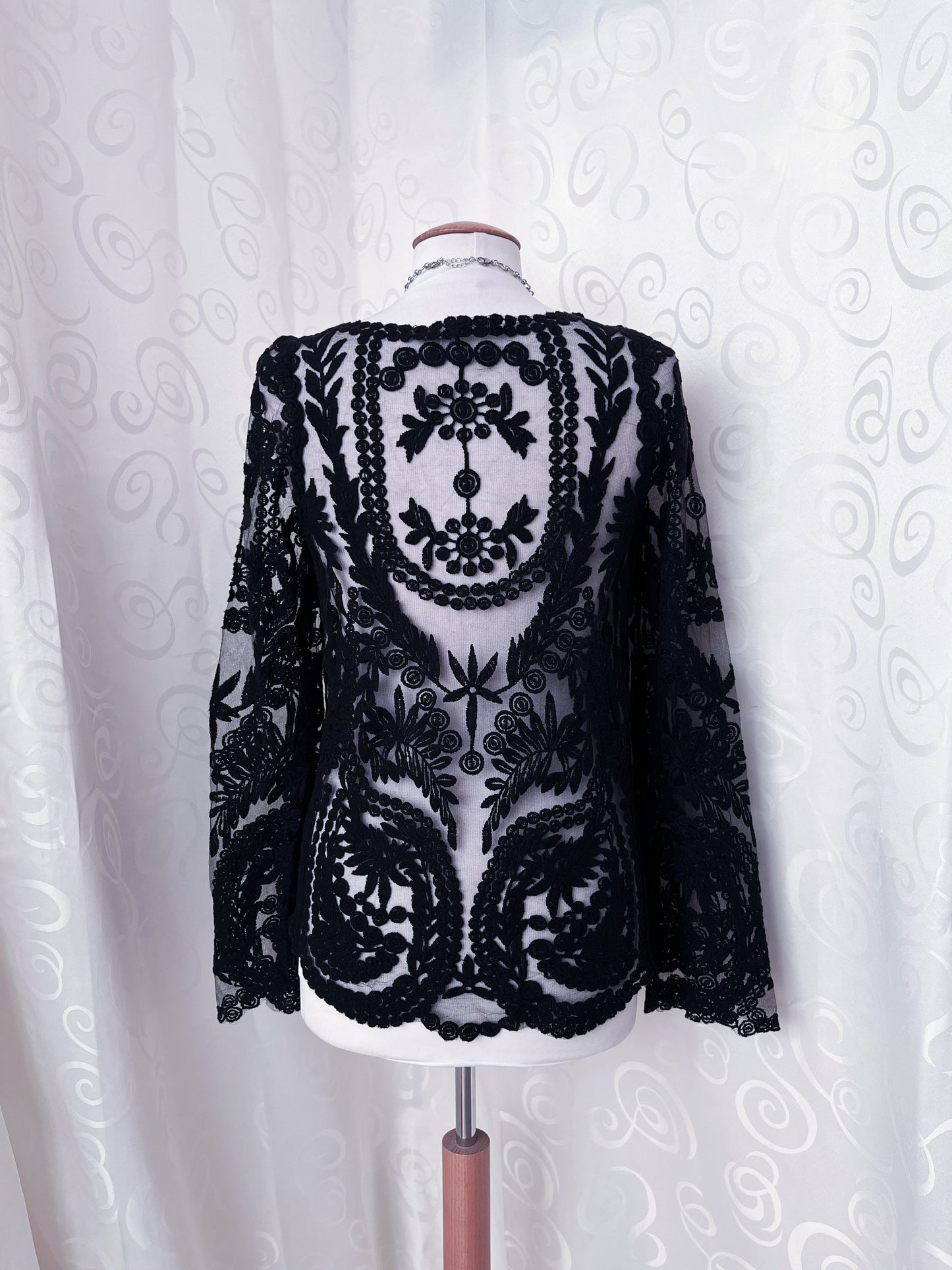 00’s whimsygoth see-through embroidered top 🦇🔮