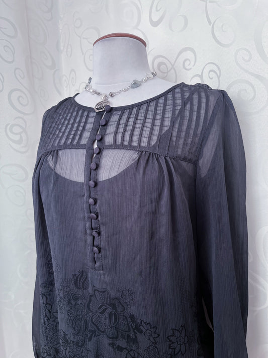 Dark coquette mesh shirt ๐ฆ