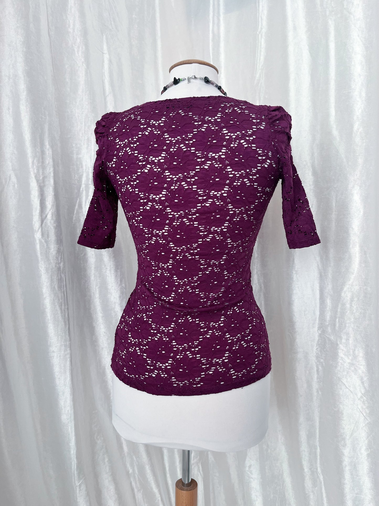 Pimkie lace magenta top π