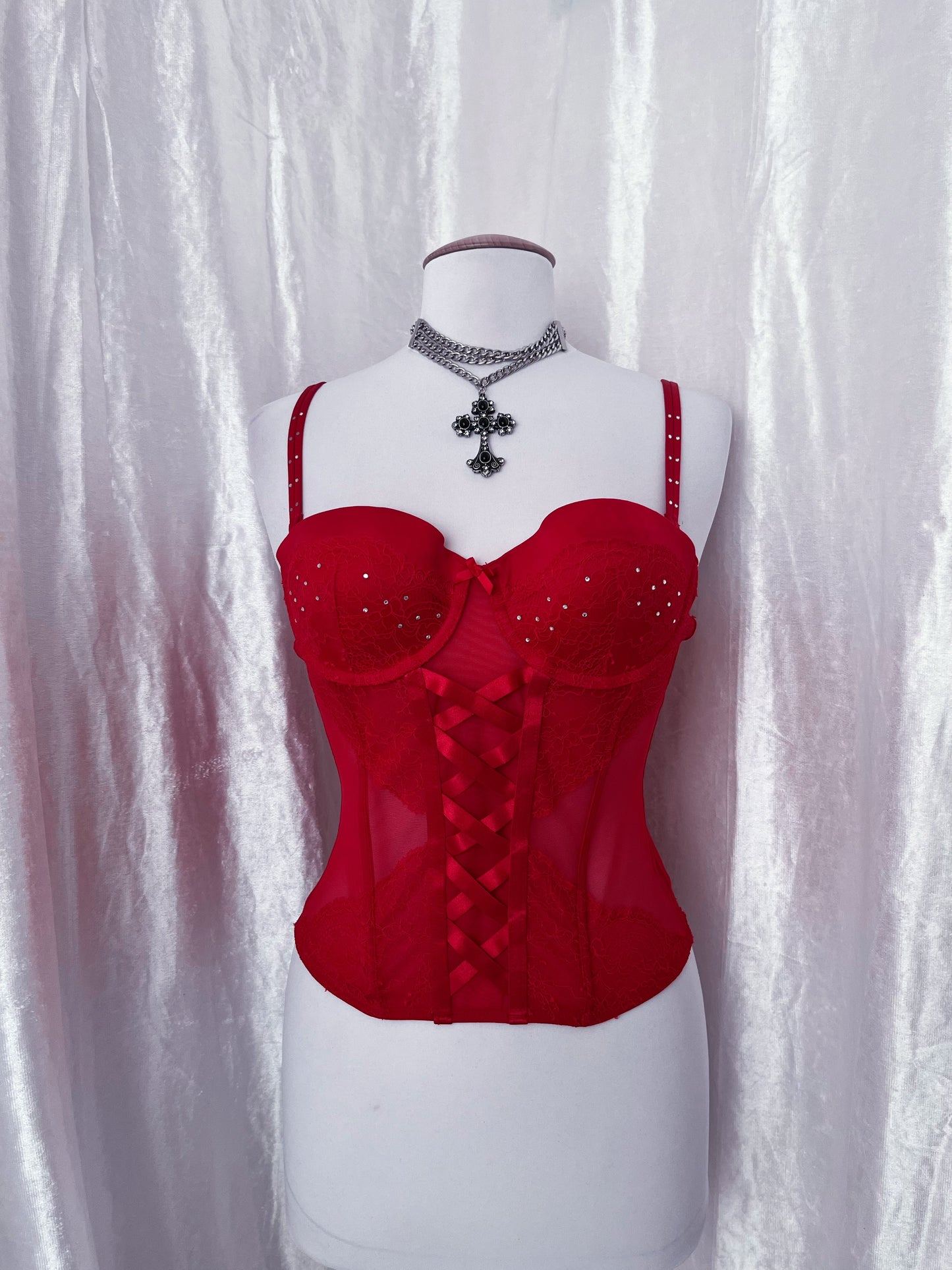 Stunning Y2K red corset top 💋