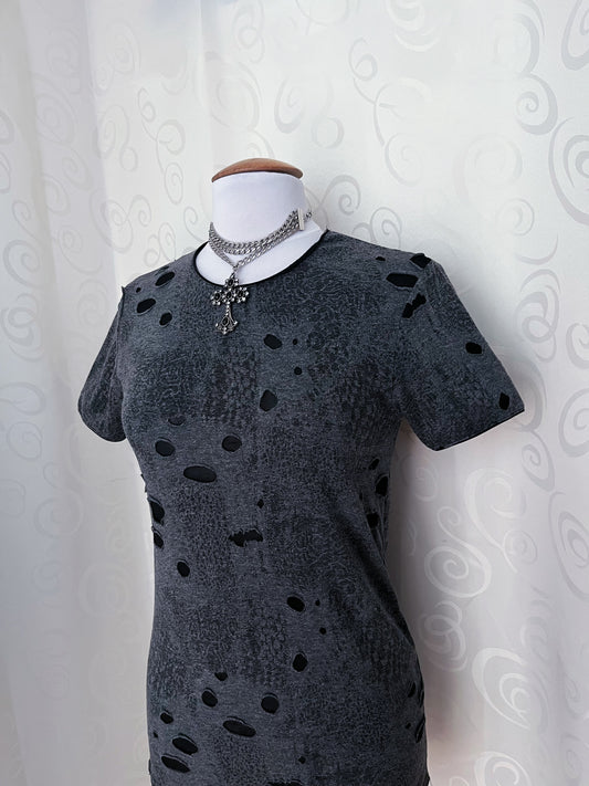 00โs Alt ripped grey tee ๐ค๐ท๏ธ