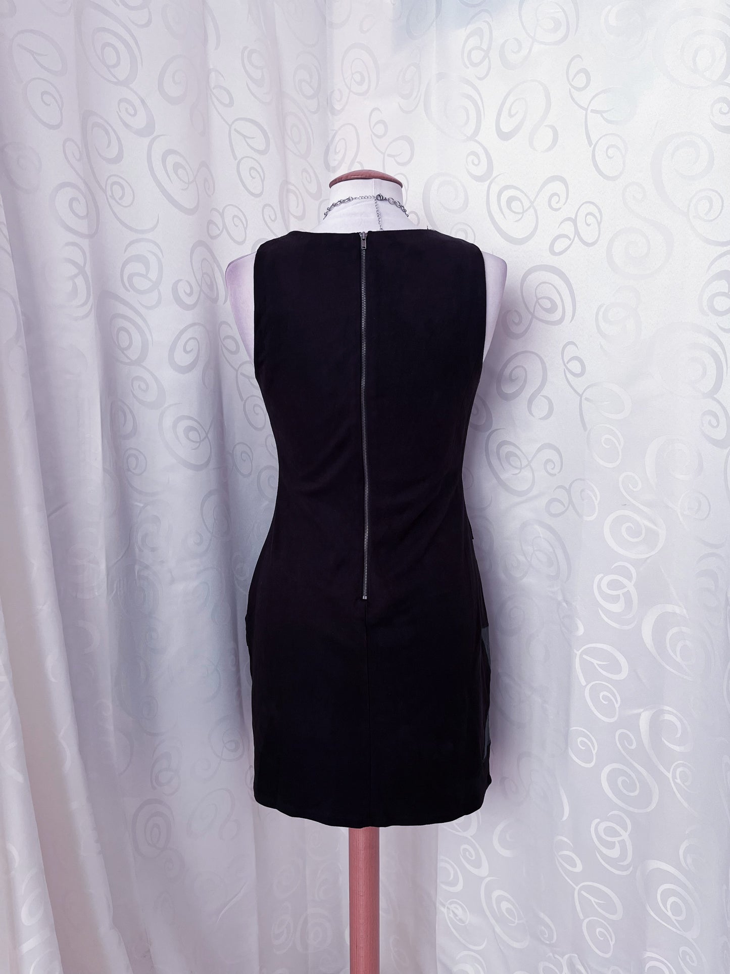 Alt cowboy, faux suede black dress 👢⭐️