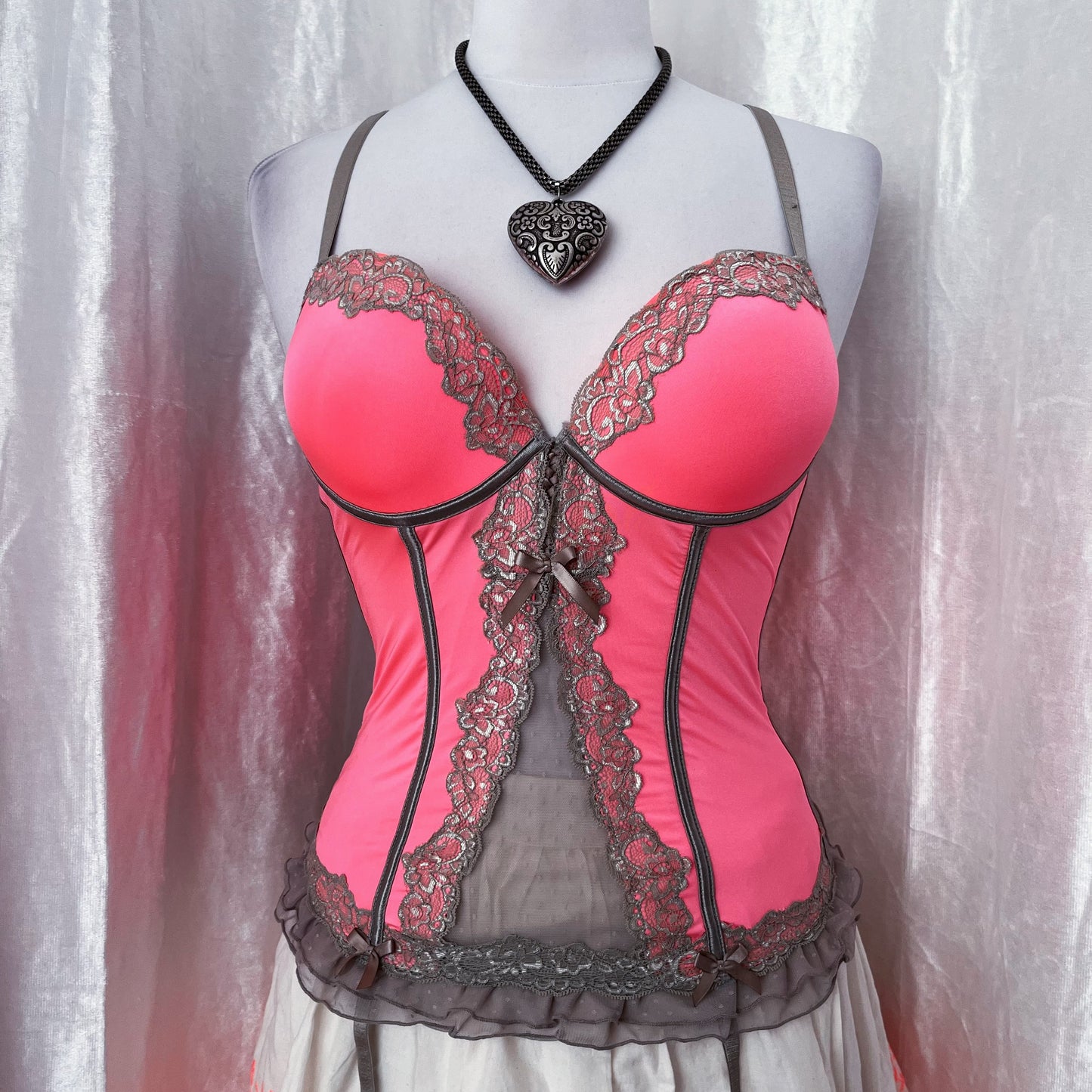 00’s coquette alizarine pink corset top with grey mesh & lace details 🎀