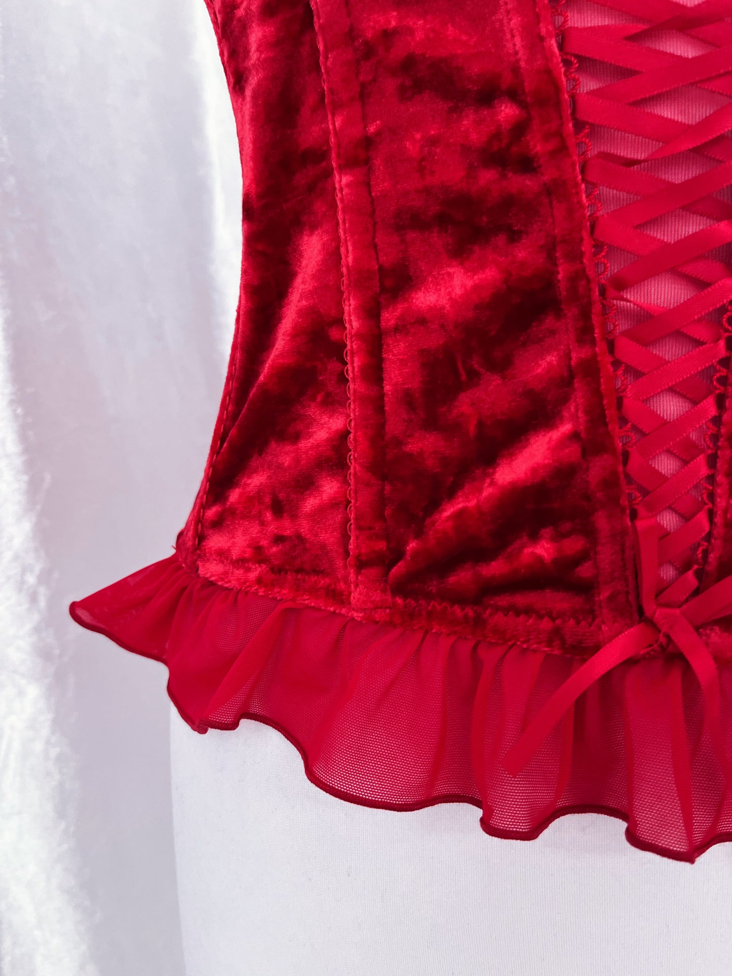 00’s Colours of the World velvet corset 💋🌹