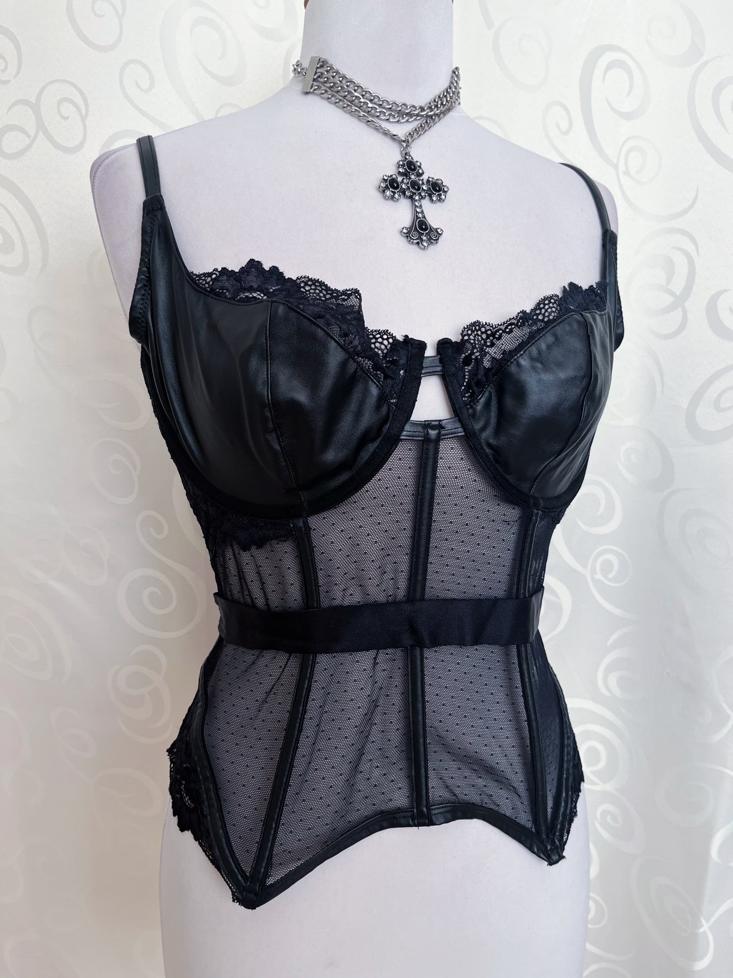 Alt black lace & PU corset 🕷️🕸️