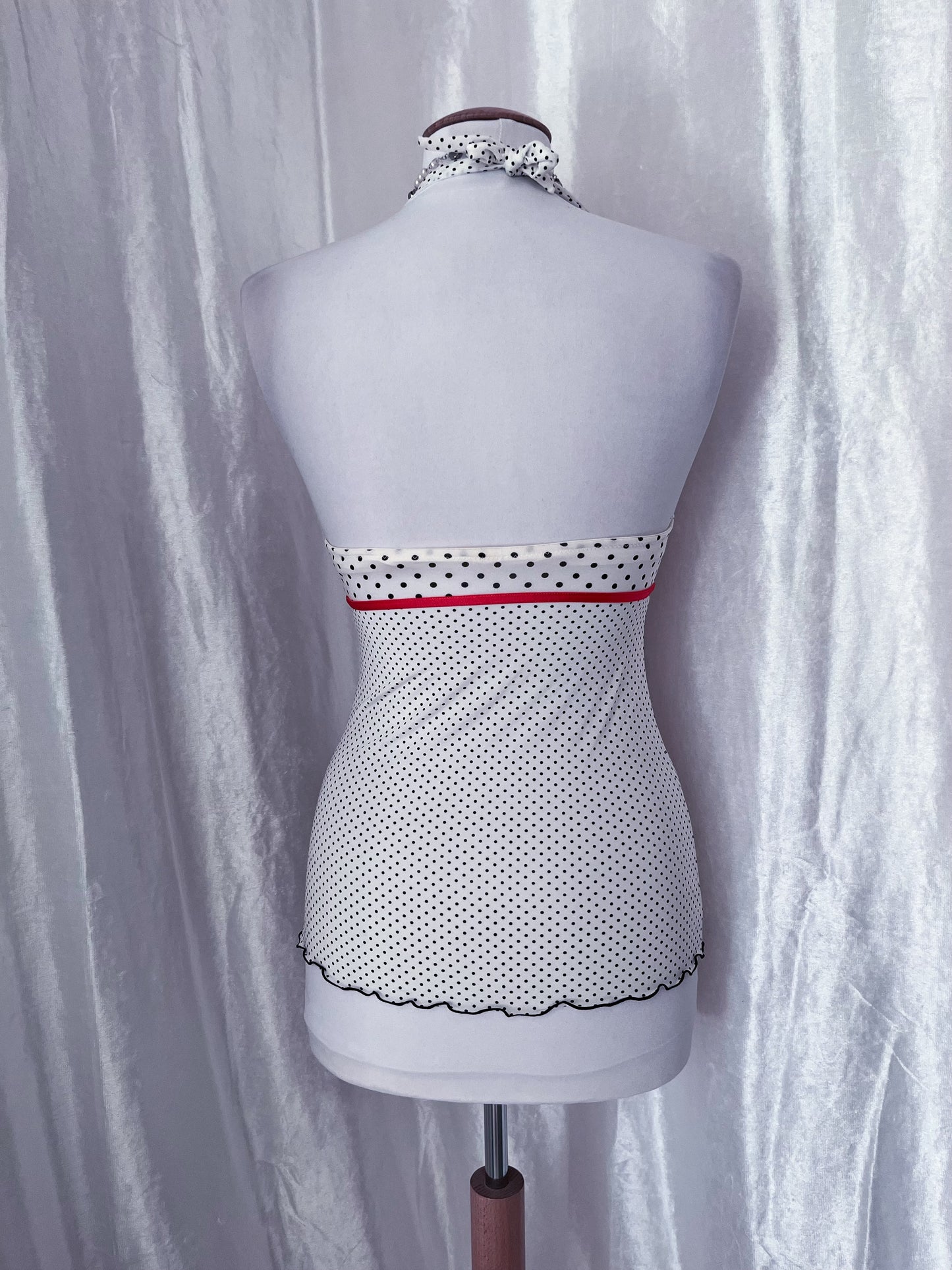 White polka-dot bustier top ⚪️🎀