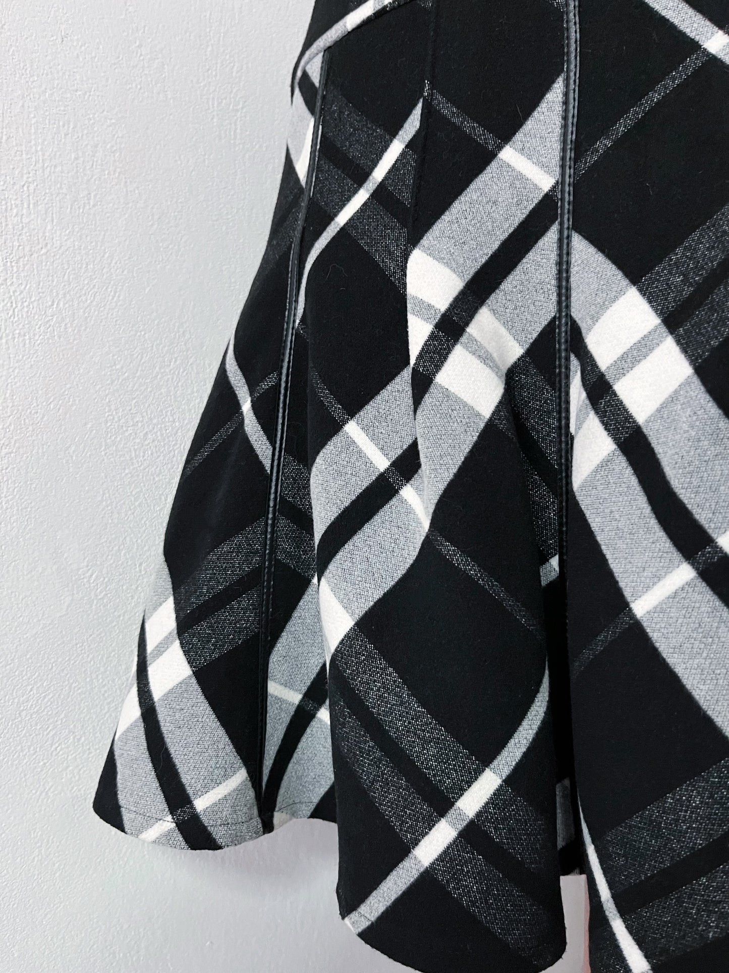 00’s checked tartan winter skirt 🕷️