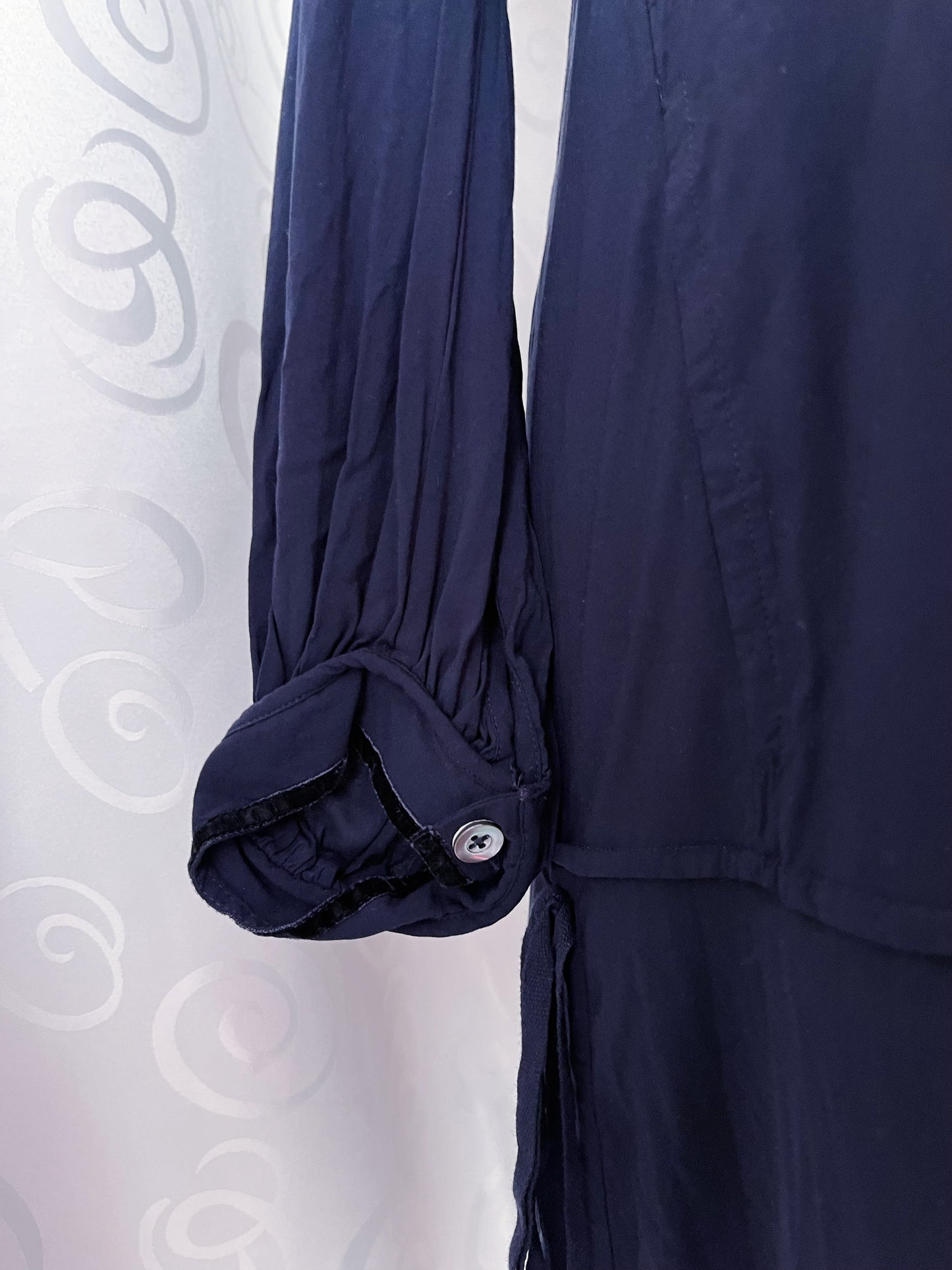 00’s gothic jirai kei navy dress with velvet details 🦇