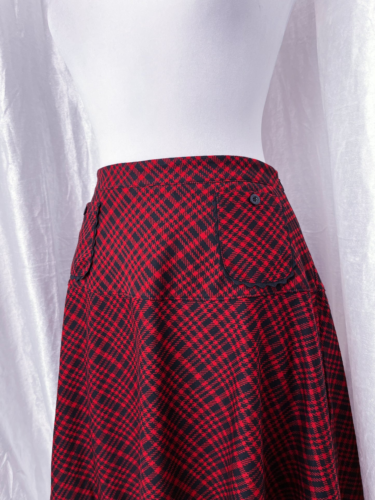 VIVE MARIA Gambling Girl Skirt red allover 🃏