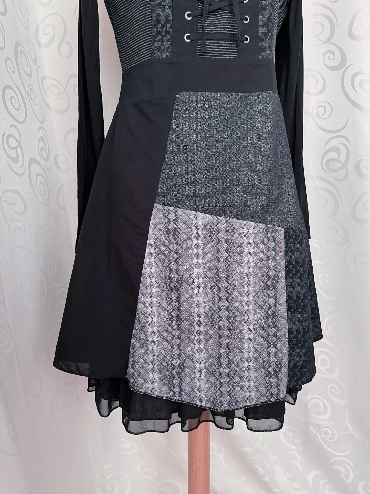 00’s Gothic lace-up patchwork dress 🦇
