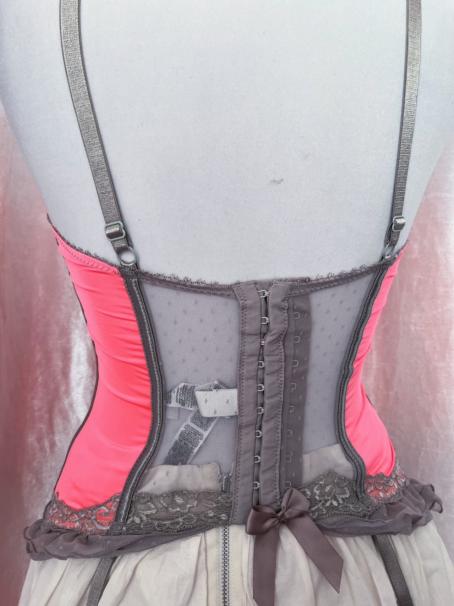 00’s coquette alizarine pink corset top with grey mesh & lace details 🎀