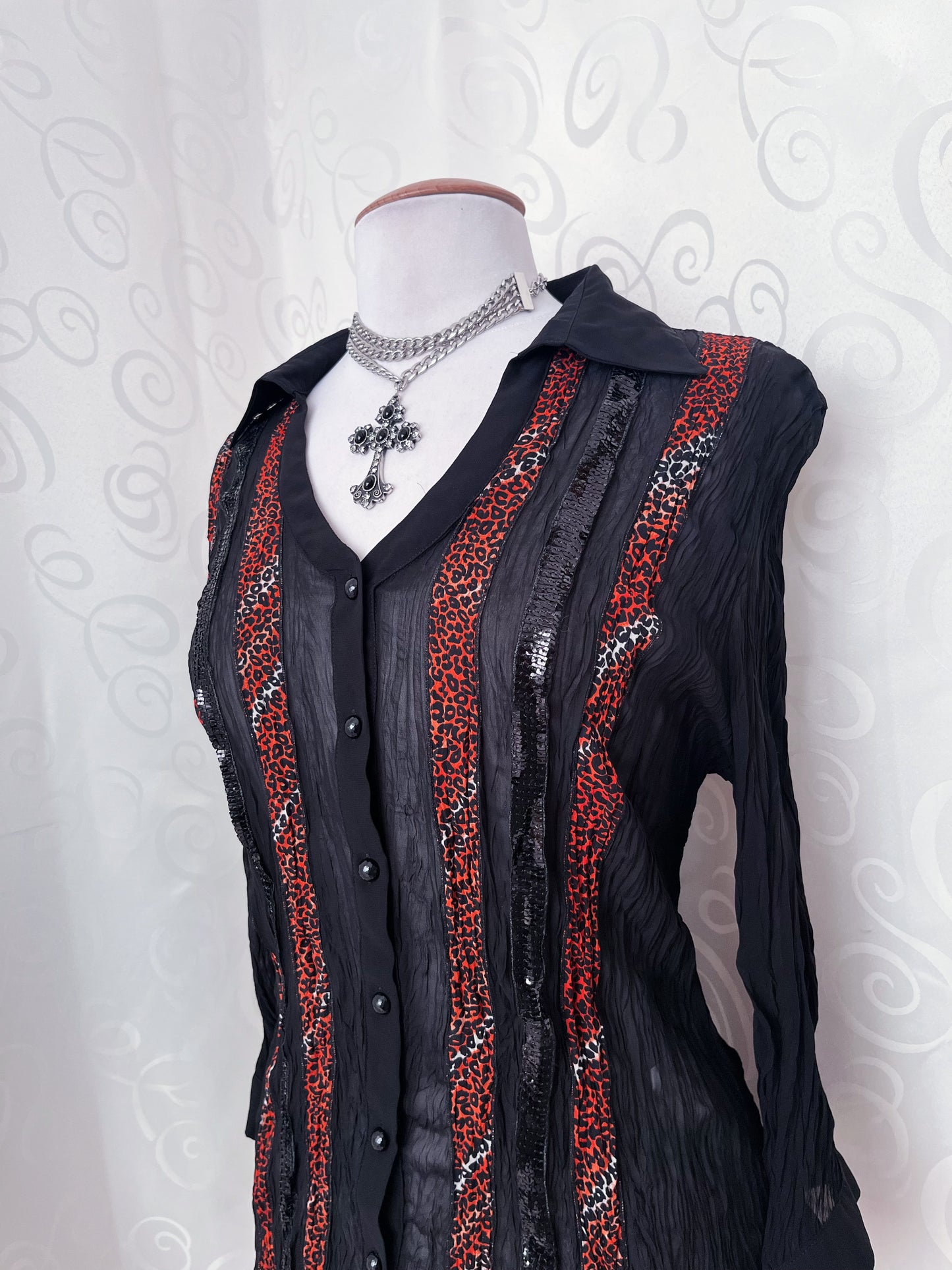 00’s Alt mesh shirt with animal print detail 🐾🐆
