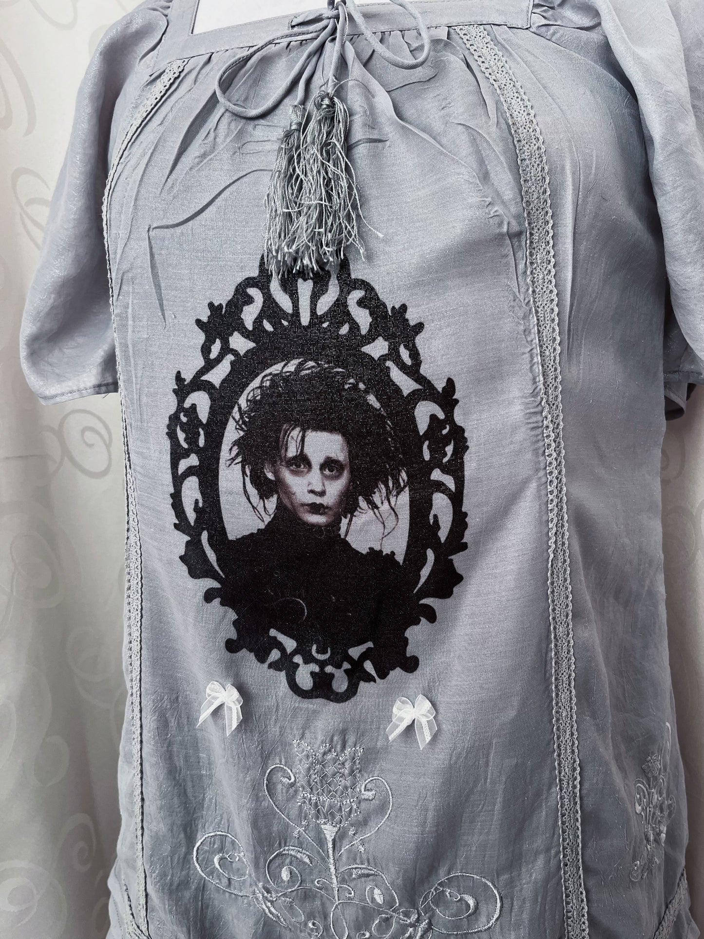 Edward Reworked 00's victorian style embroidered grey dress ✂️🏰