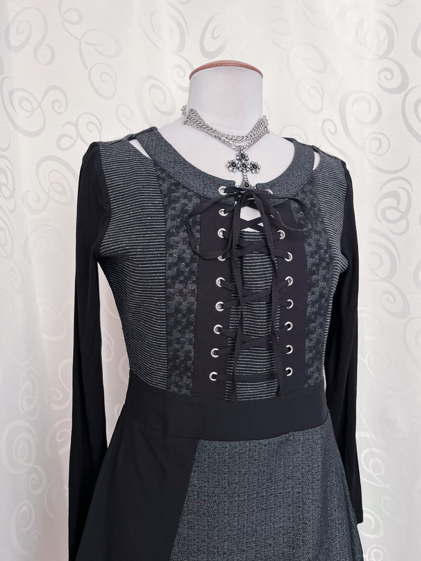 00’s Gothic lace-up patchwork dress 🦇