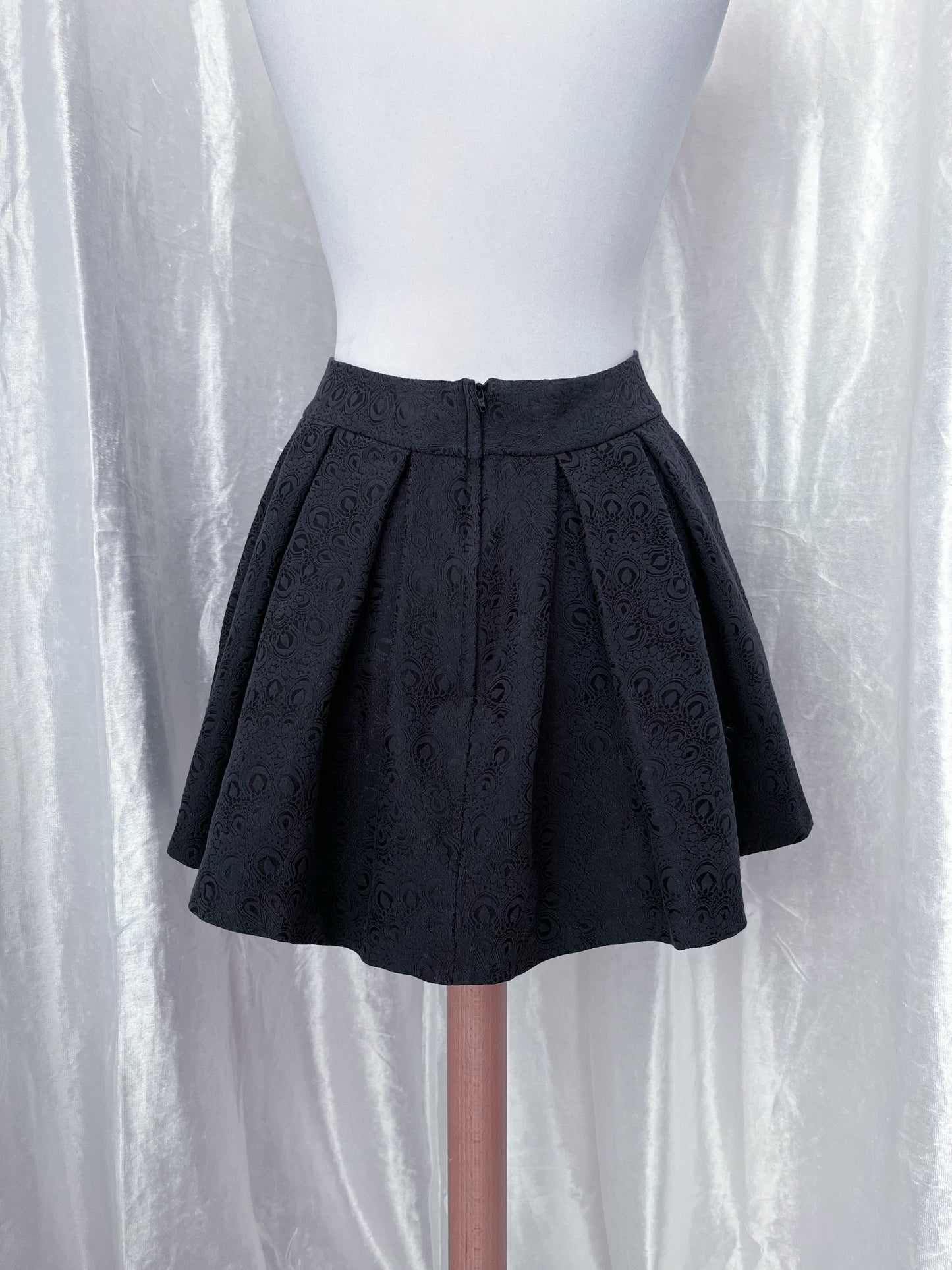 Dark coquette pleated brocade skirt 🎀