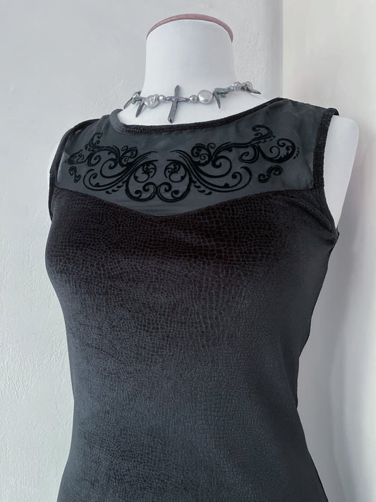 Gothic velvet black dress with mesh detail π·οΈπΈοΈ