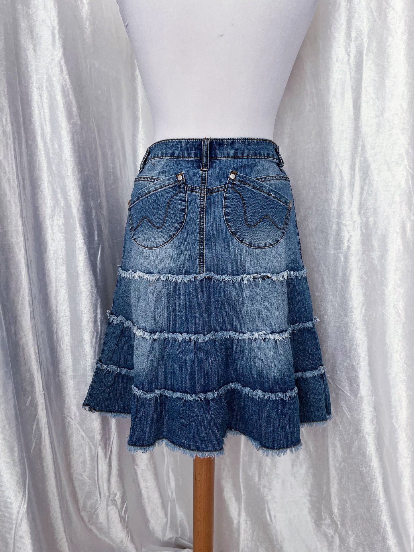00’s denim coquette skirt 🎀
