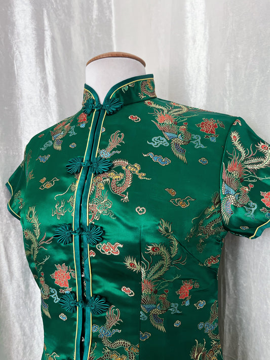 Chinese Qipao/Cheongsam green top with embroidered dragon details ππ²