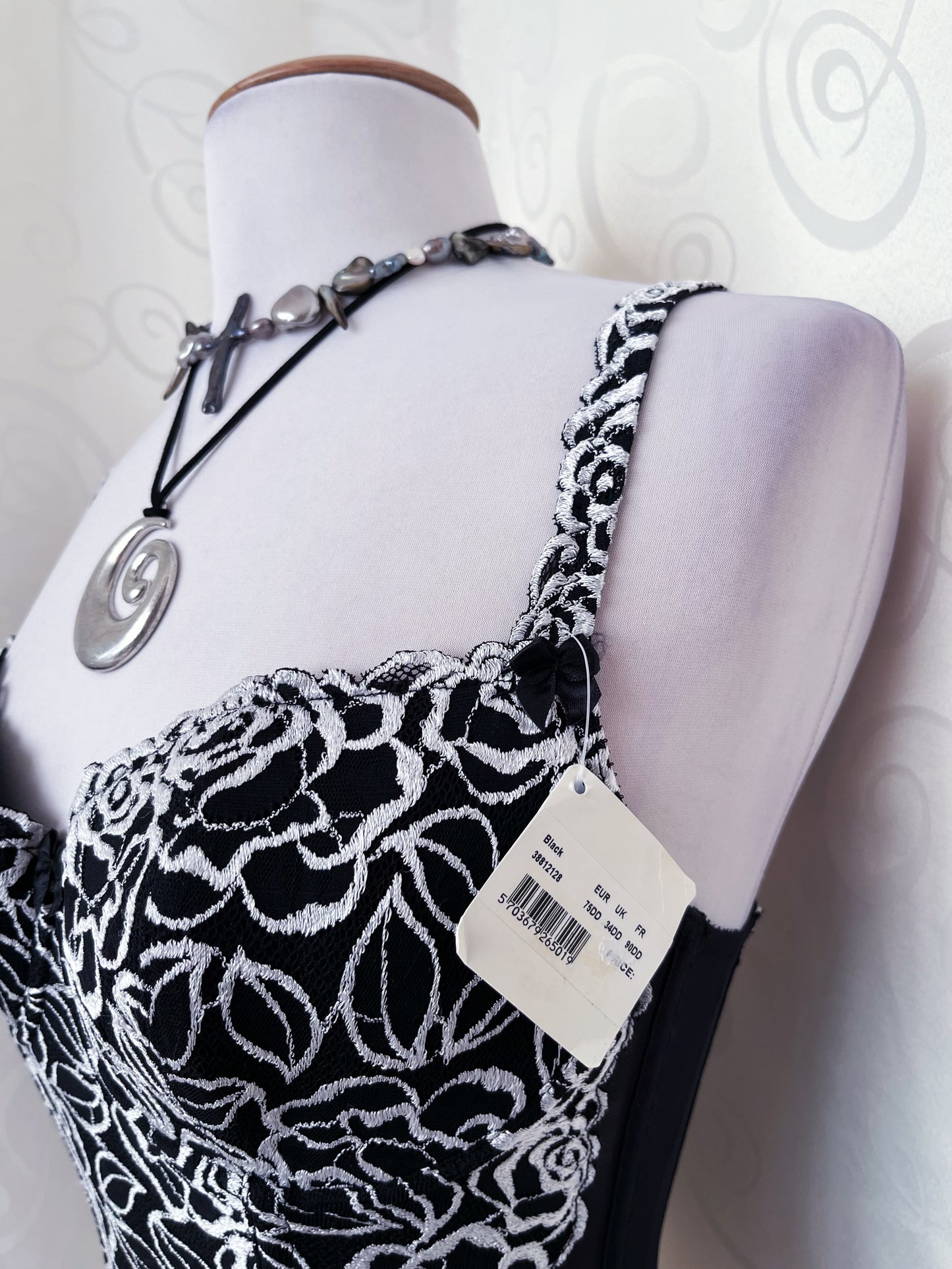 00’s whimsygoth embroidered corset 🪽🌀