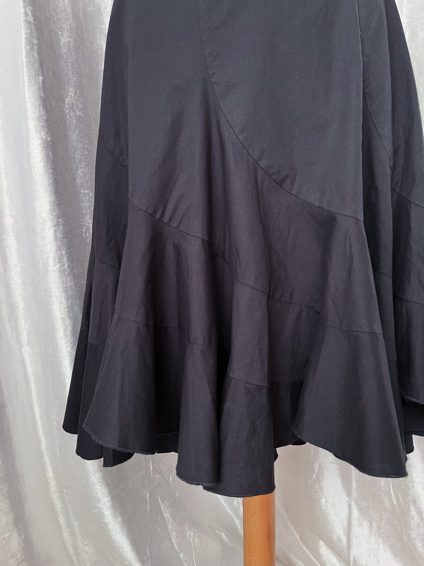 00’s witchy cotton skirt 🖤🔮