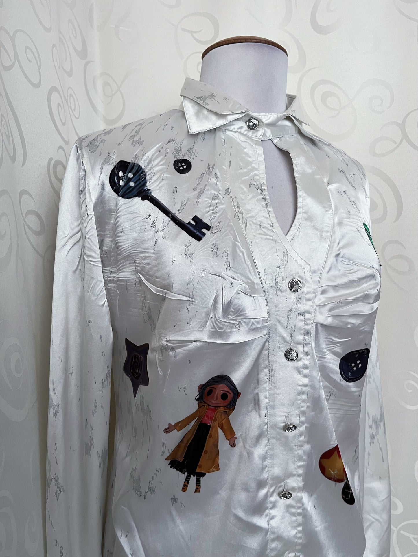 Other World Reworked 00's saten shirt with embossed details 🪡🧵