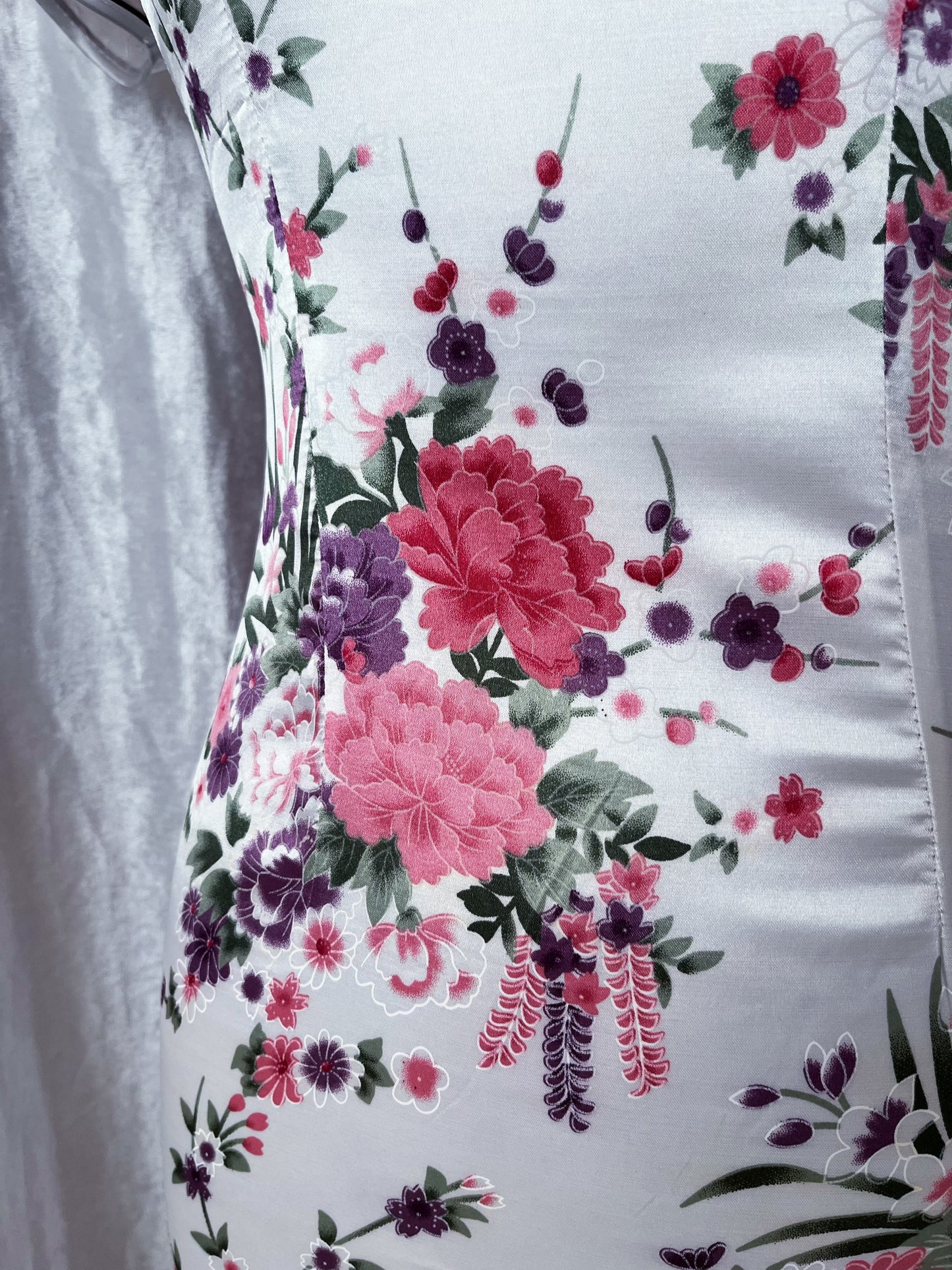 Modern white floral Qipao dress 🪷