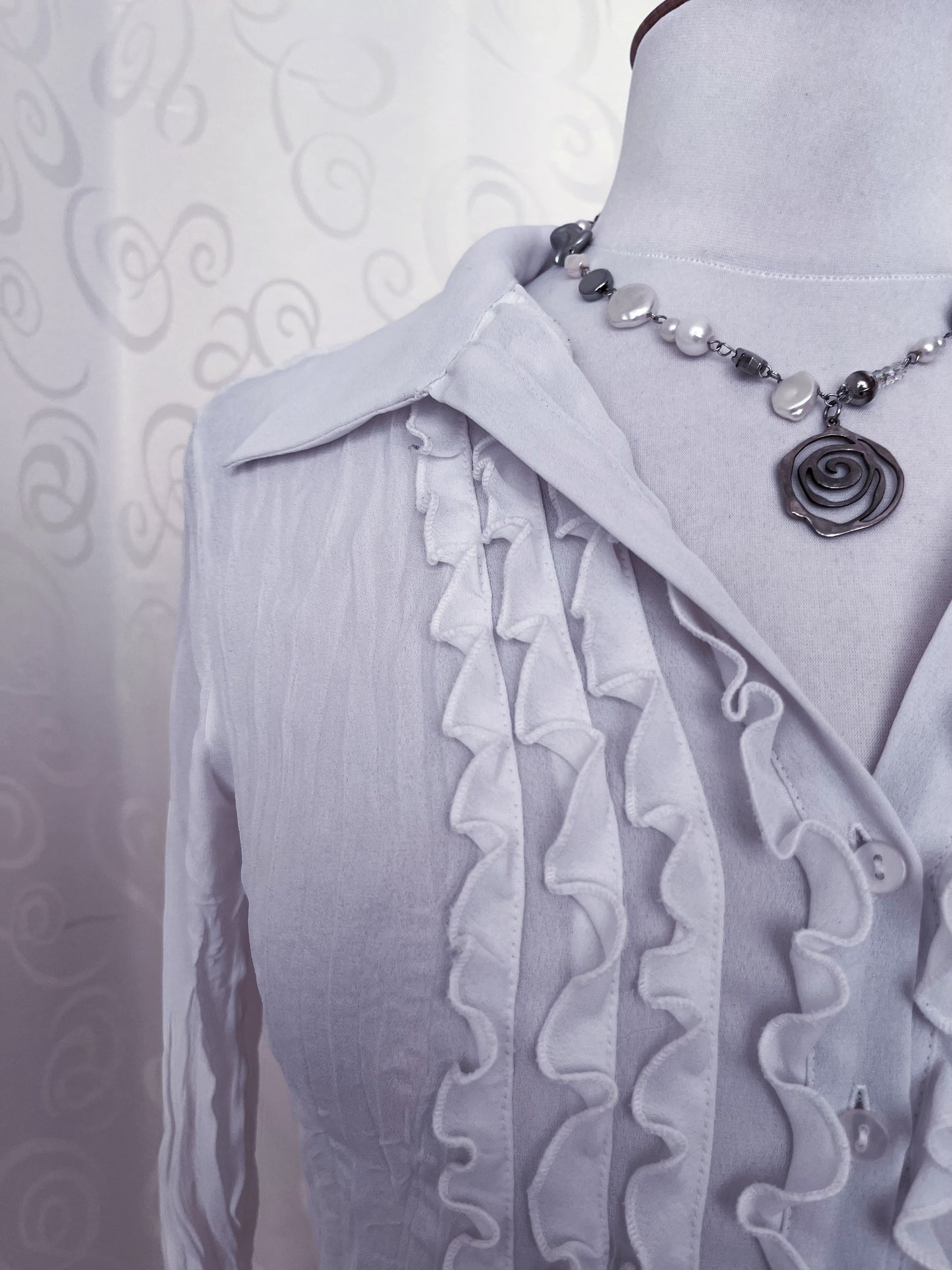 Angelic coquette ruffle mesh shirt with lace details 🪽