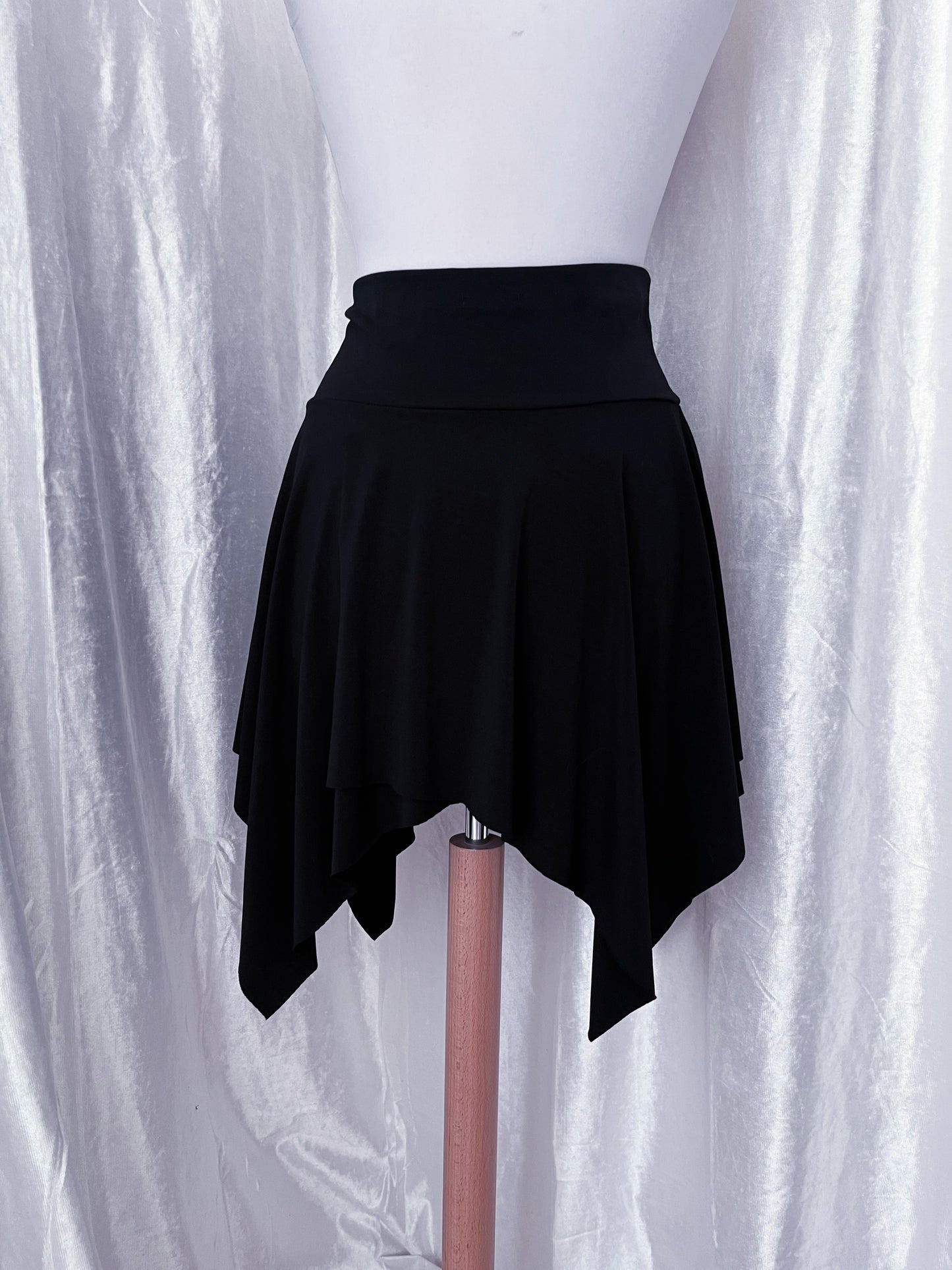 Witchy black asymmetrical skirt 🔮