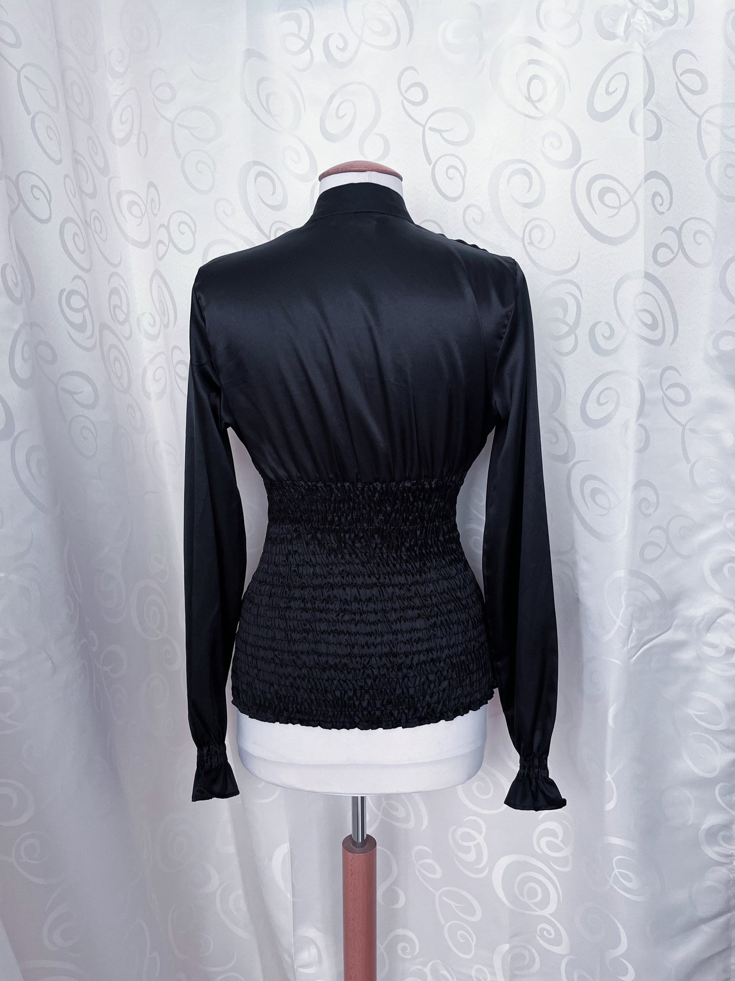 Gothic black saten shirt with ruffle detail 🦇